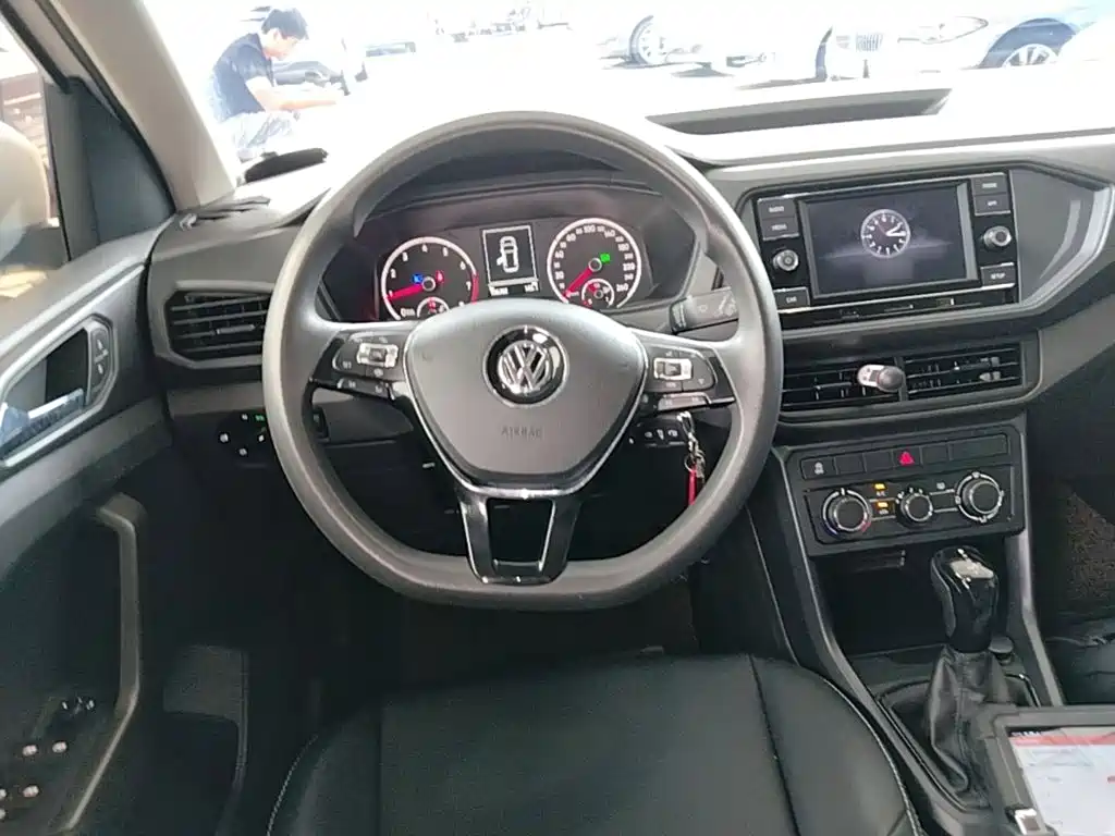 Volkswagen T-Cross — миниатюра 11