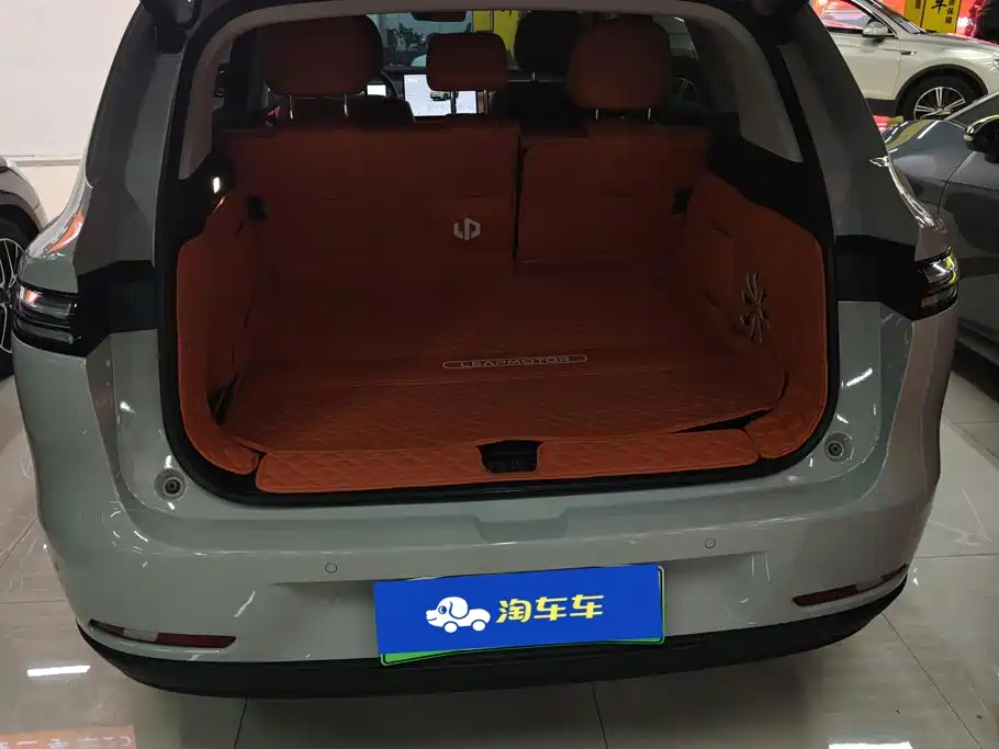 Leapmotor Leapmotor C10 — миниатюра 4