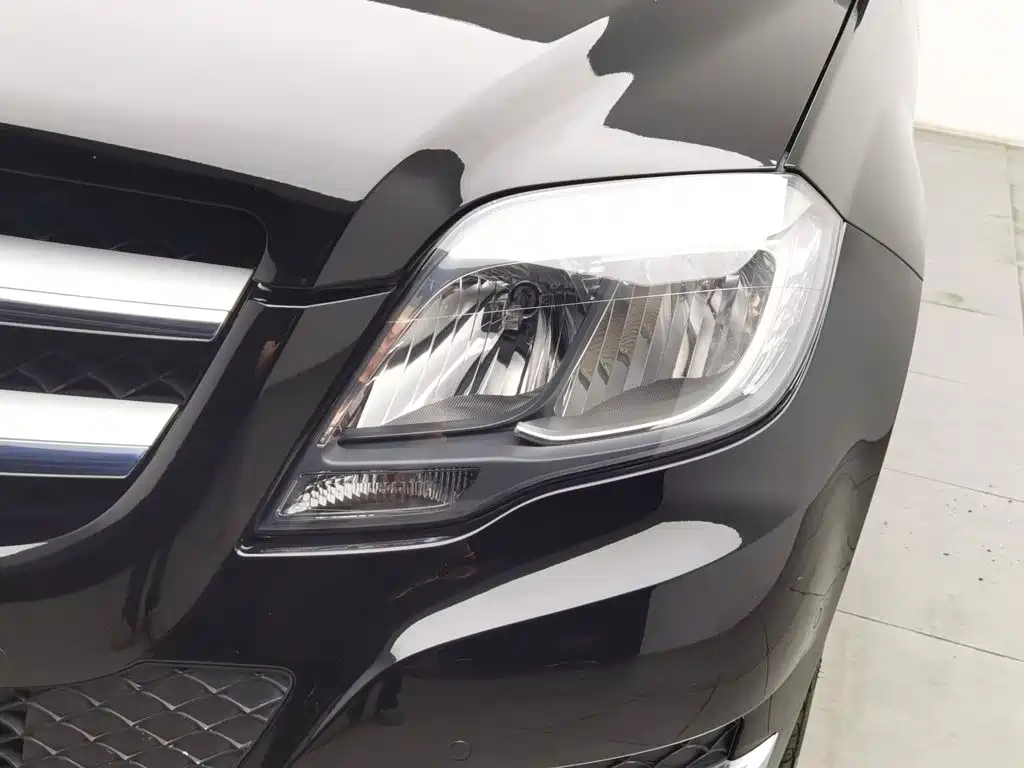 Mercedes-Benz GLK-Class — миниатюра 7