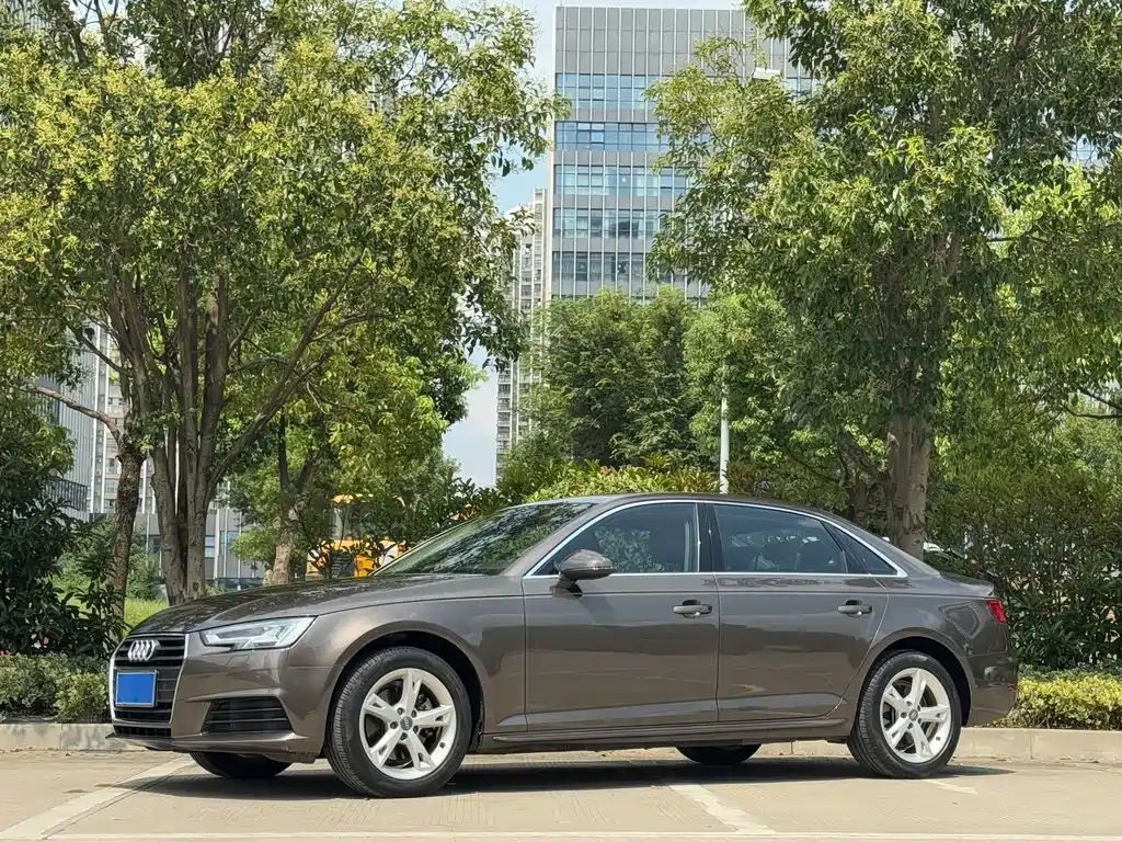 Audi A4L — миниатюра 12