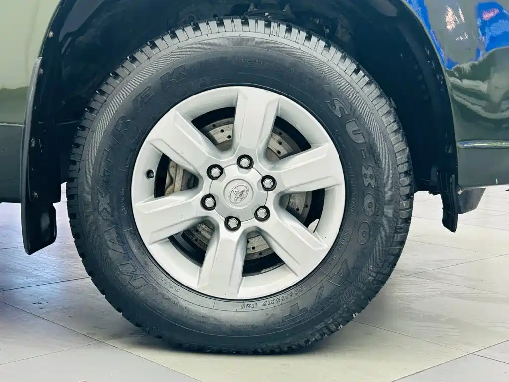 Toyota Prado (Import) — миниатюра 11