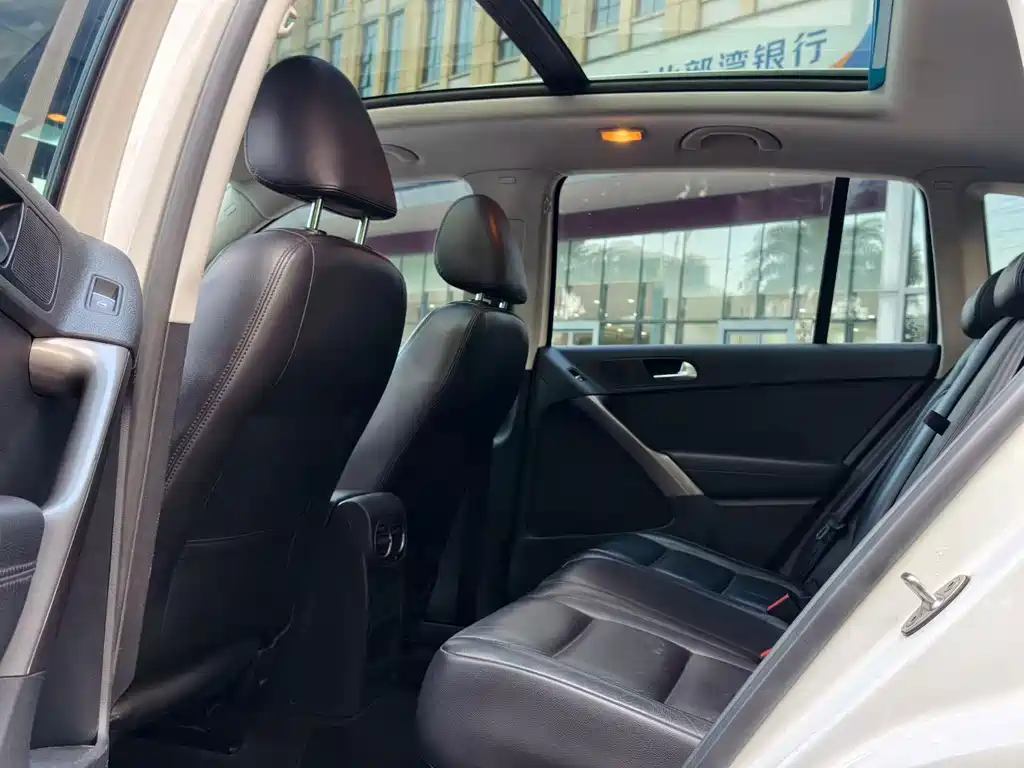 Volkswagen Tiguan — миниатюра 7