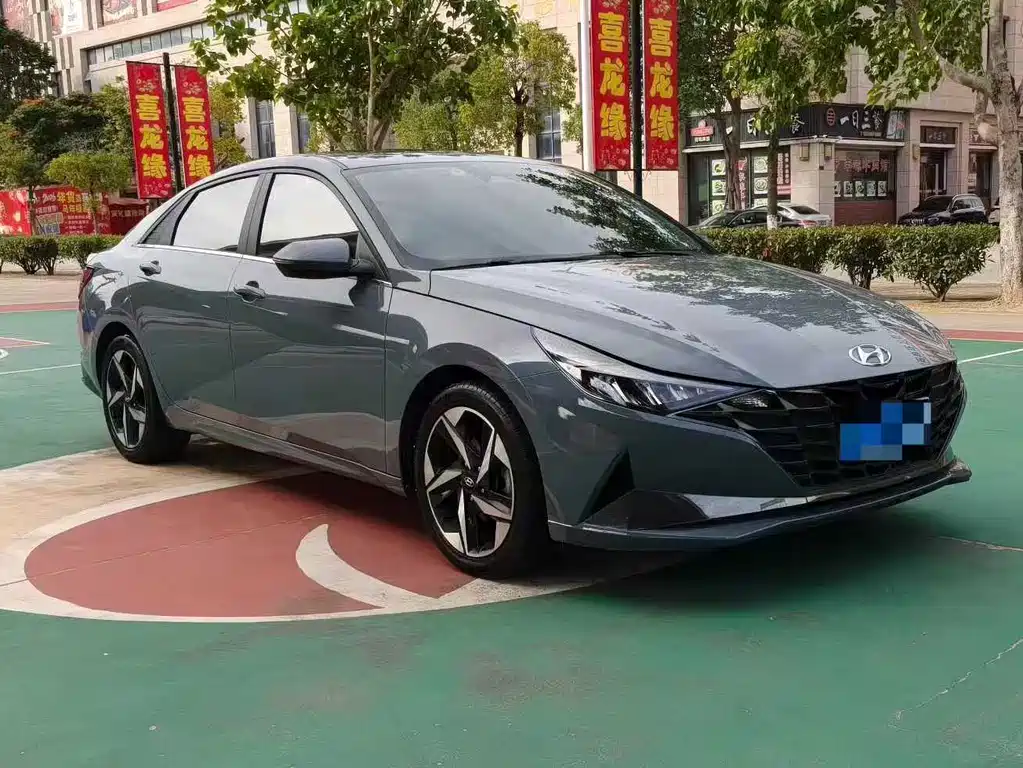 Hyundai Elantra — миниатюра 3
