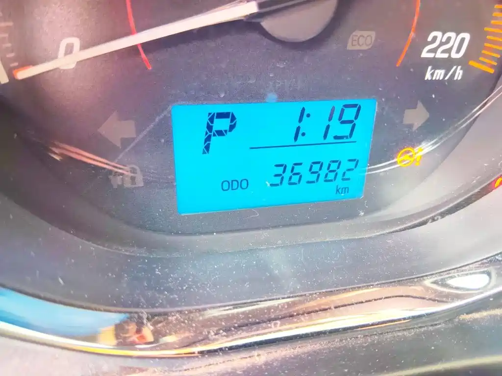 Toyota Yaris L — миниатюра 8