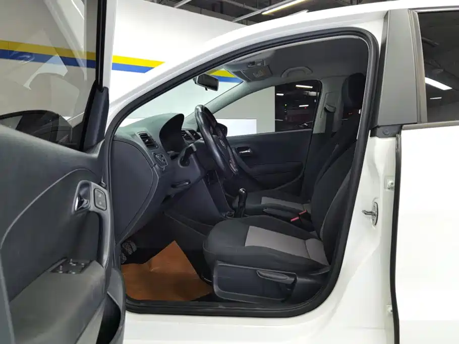 Volkswagen Polo — миниатюра 9