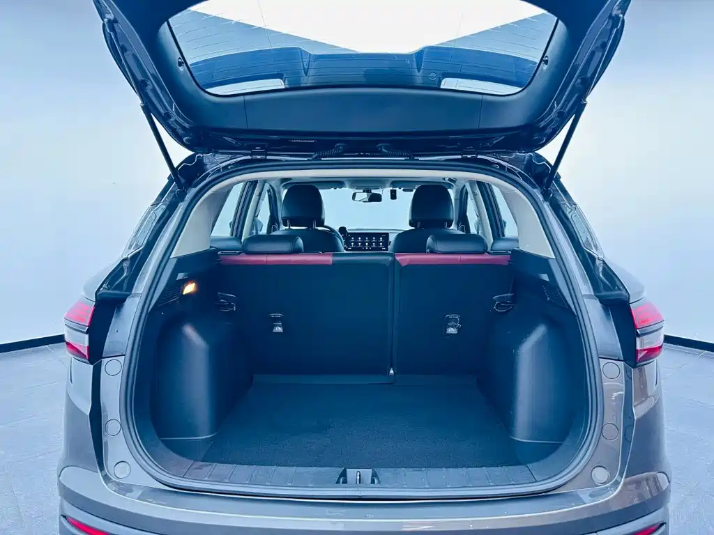 Geely Binyue — миниатюра 20