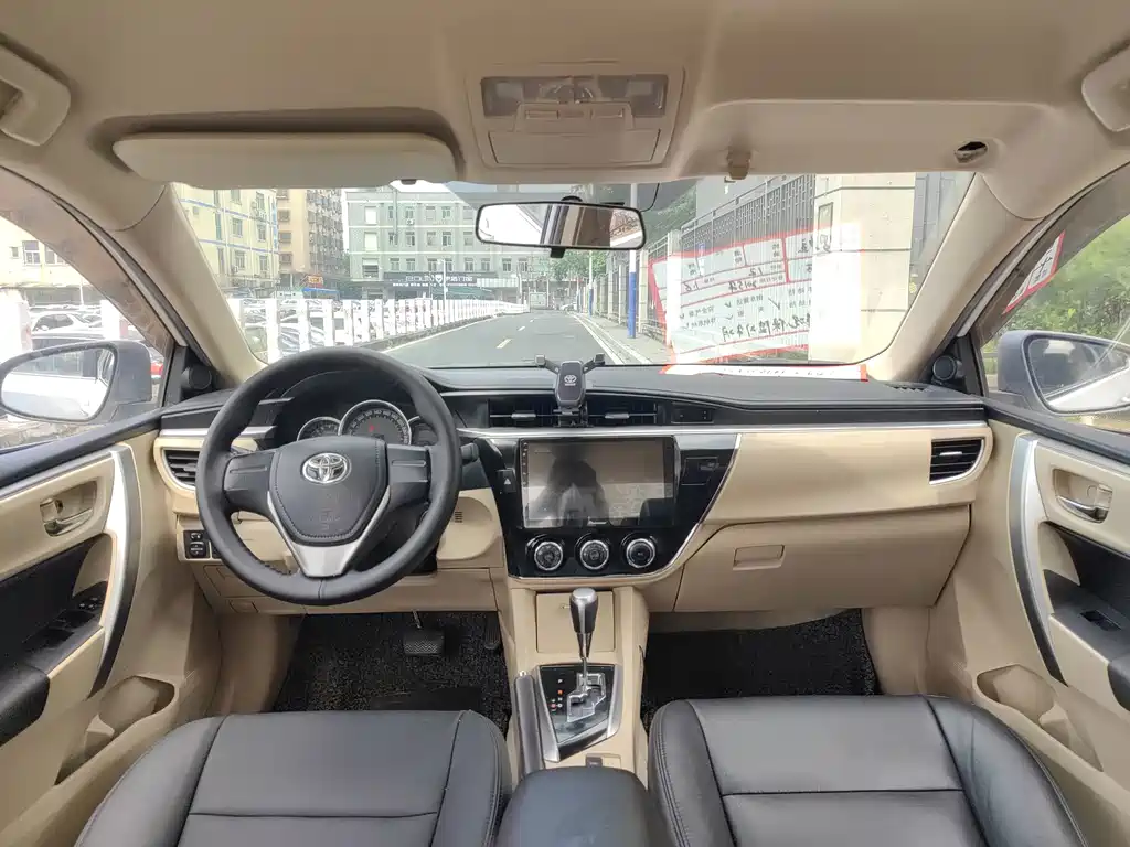 Toyota Corolla — миниатюра 18