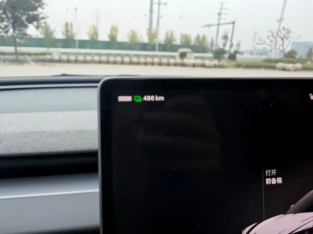 Tesla Model 3 — миниатюра 9