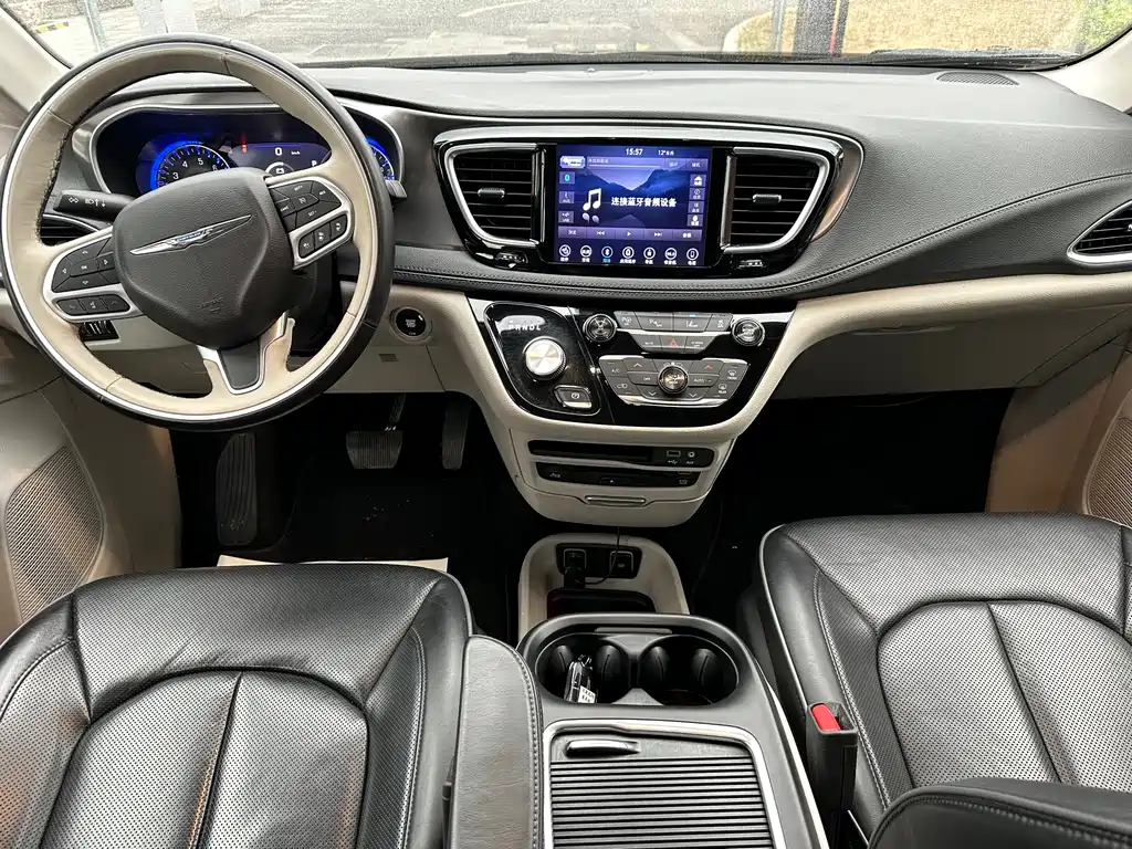 Chrysler Grand Voyager 2017 3.6L Premium