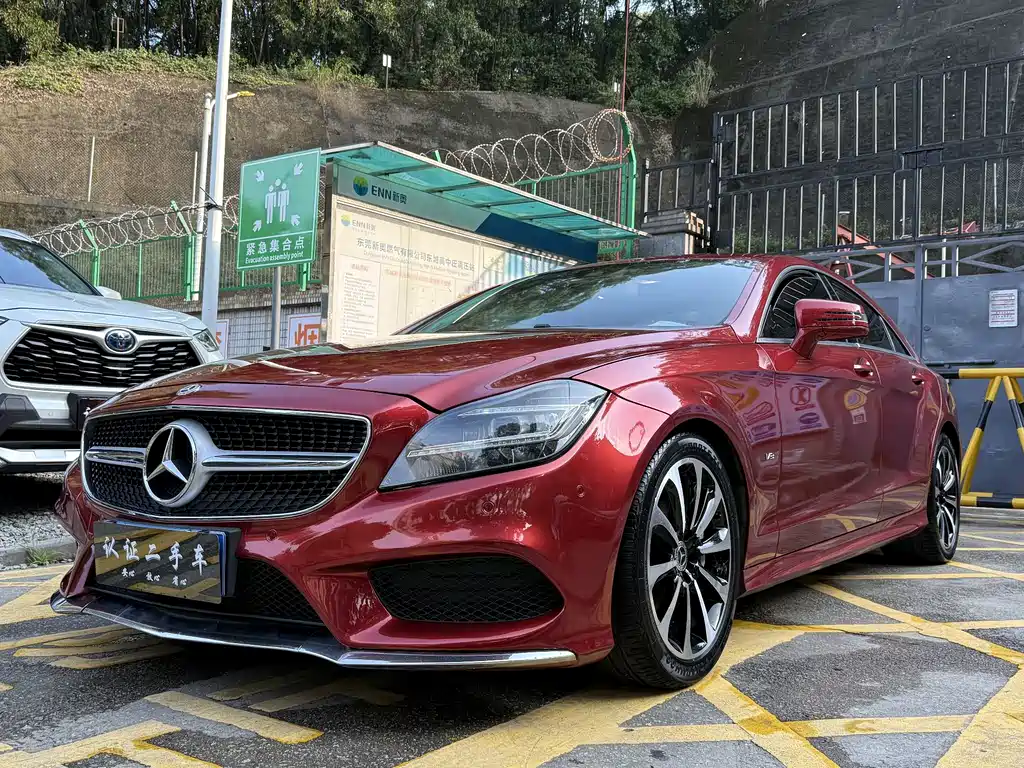 Mercedes-Benz CLS