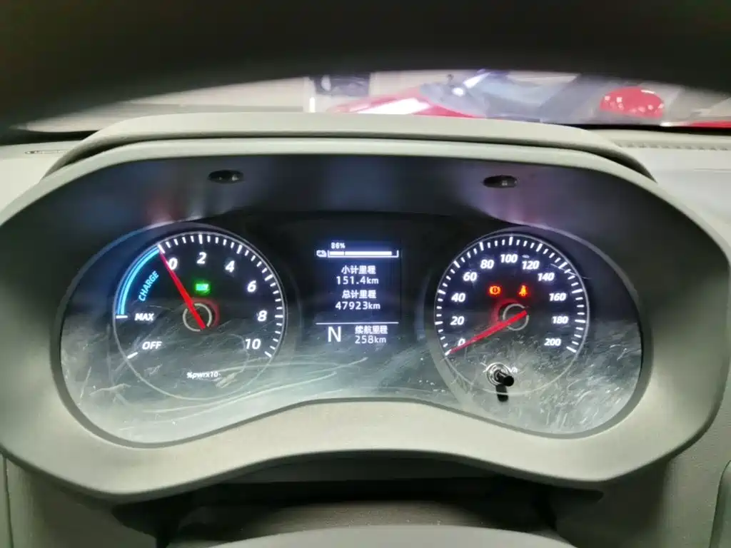 Wuling Yangguang — миниатюра 16