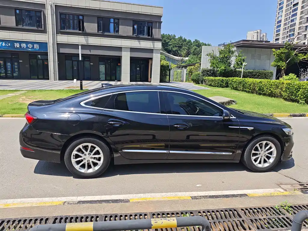 Buick LaCrosse — миниатюра 8