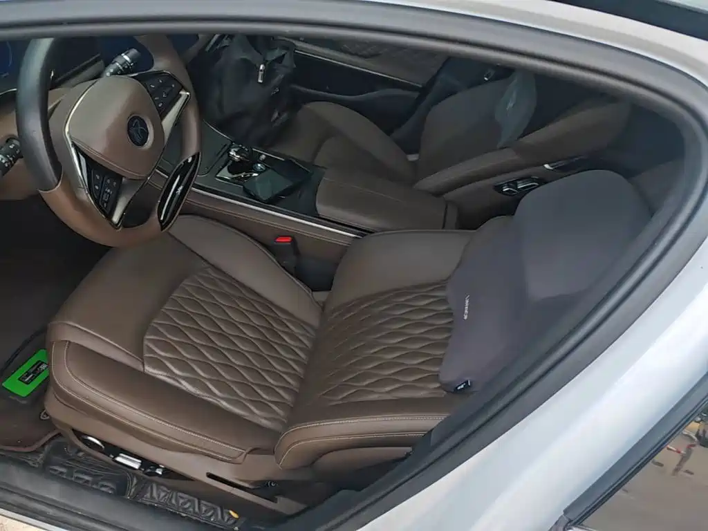 BYD Han — миниатюра 15