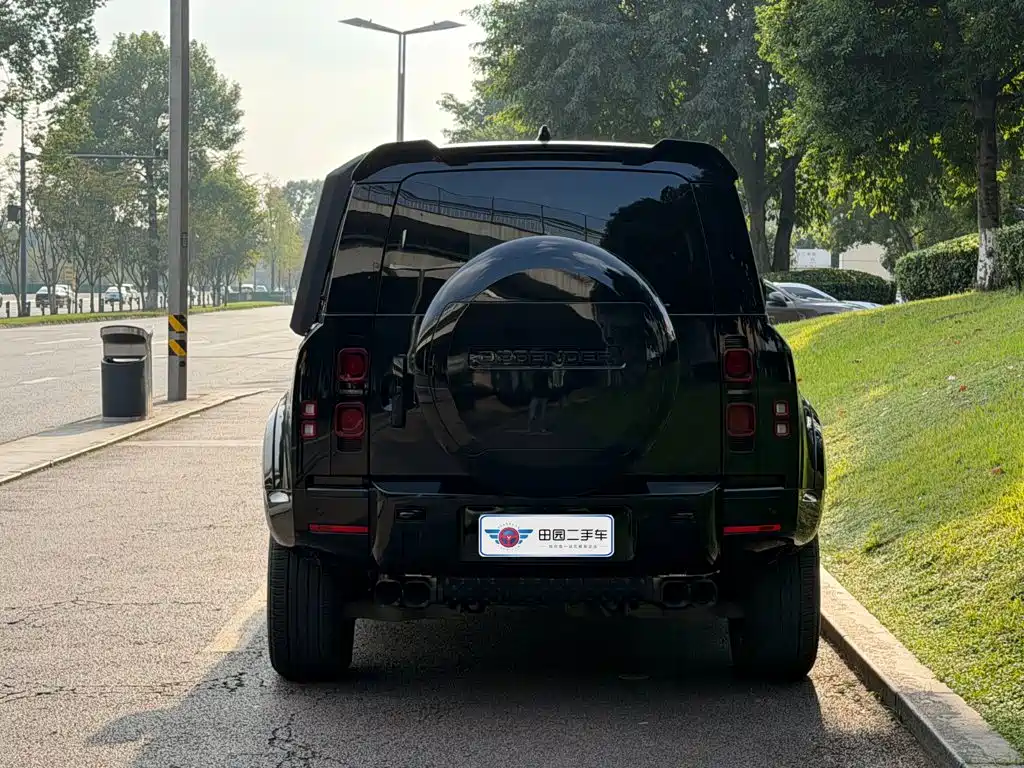 Land Rover Defender — миниатюра 5
