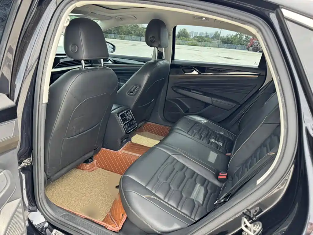 Volkswagen Passat — миниатюра 13