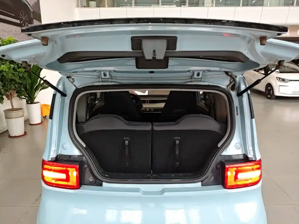 Wuling MINIEV — миниатюра 19