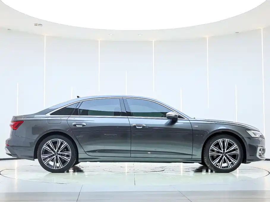 Audi A6L 2023 45 TFSI quattro Premium