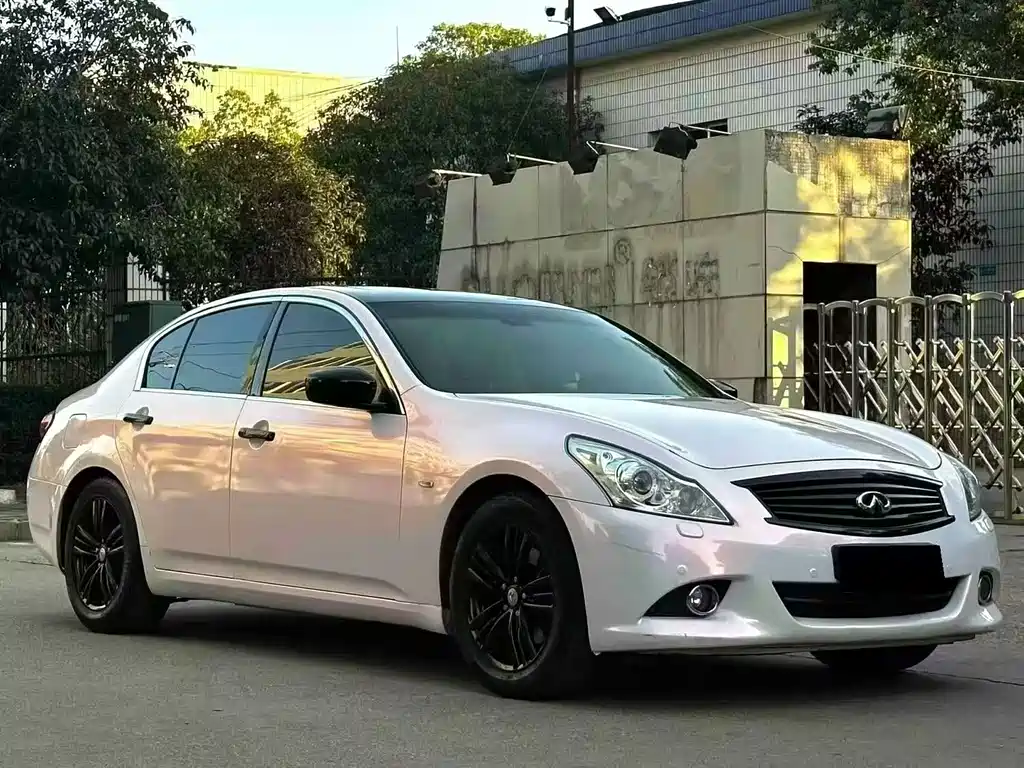 Infiniti G — миниатюра 3