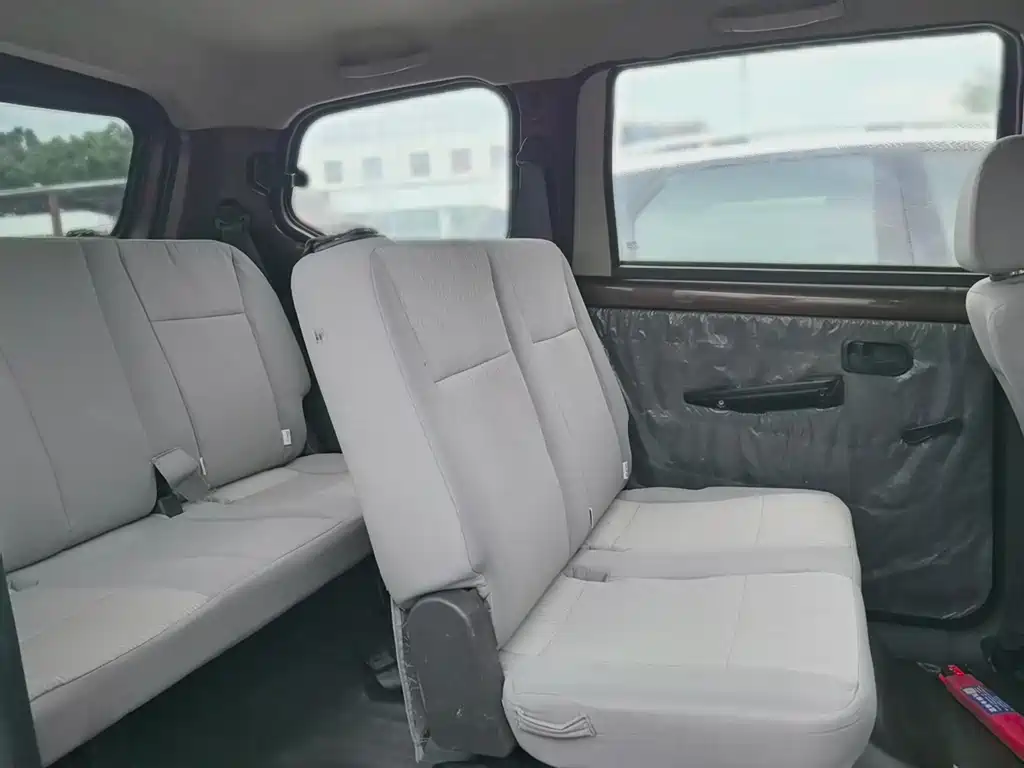 Wuling Hongguang — миниатюра 11