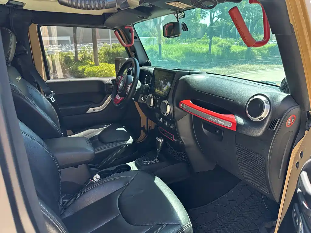 Jeep Wrangler — миниатюра 7