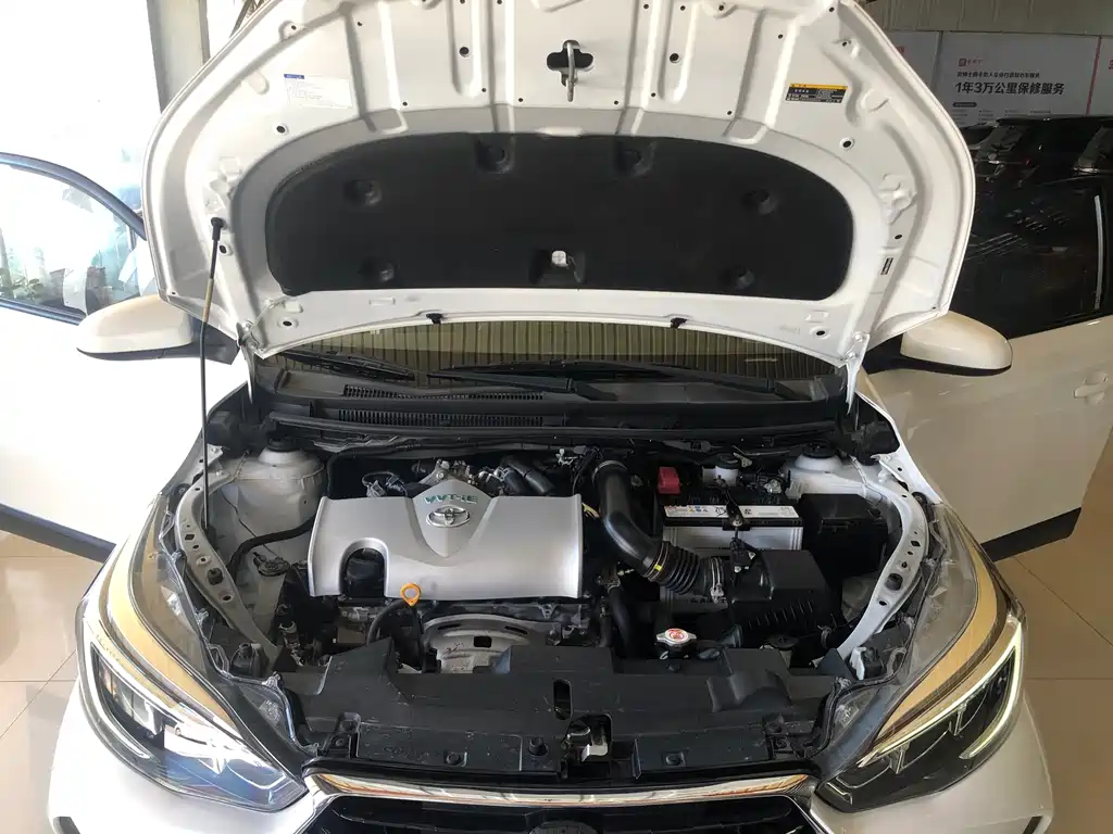 Toyota Yaris L — миниатюра 13