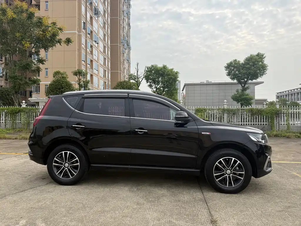 Geely Vision X6 — миниатюра 4