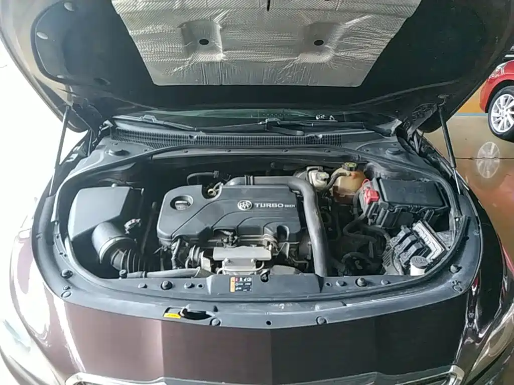 Buick LaCrosse — миниатюра 20