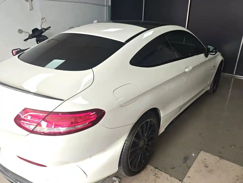 Mercedes-Benz C-Class (Import) — миниатюра 5