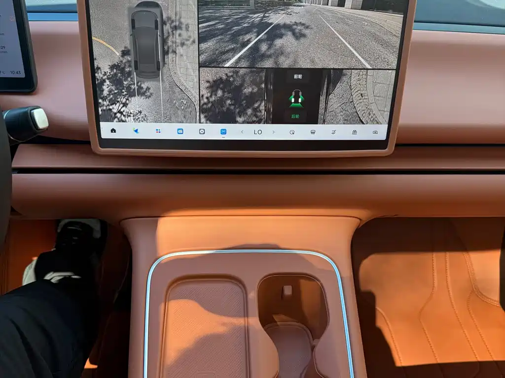 Leapmotor Leapmotor C10 — миниатюра 13