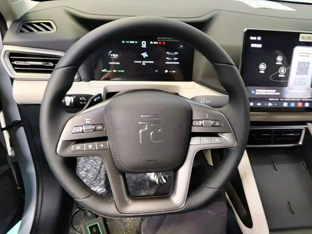 BYD Yuan UP — миниатюра 11