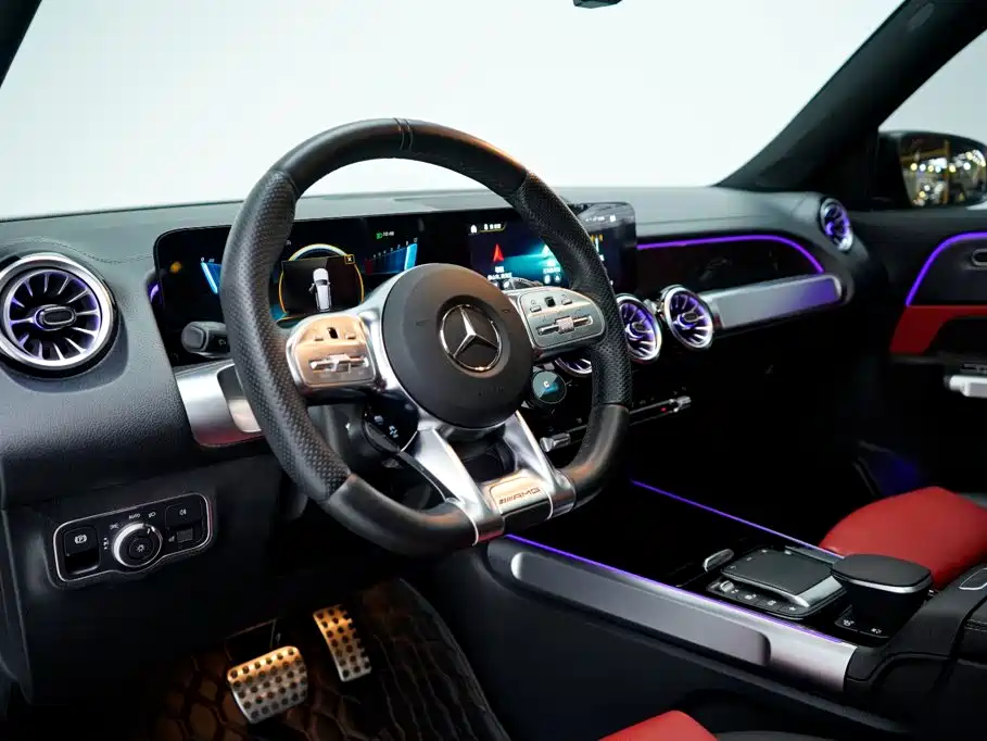 Mercedes-Benz GLB AMG — миниатюра 17