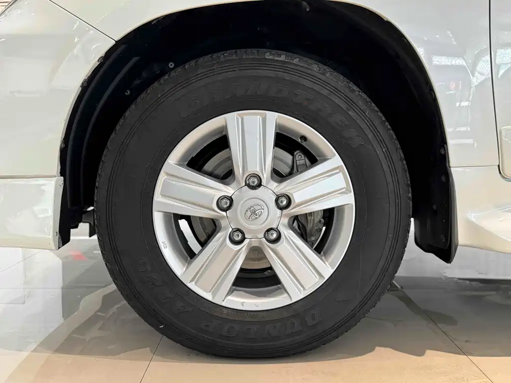 Toyota Land Cruiser — миниатюра 16