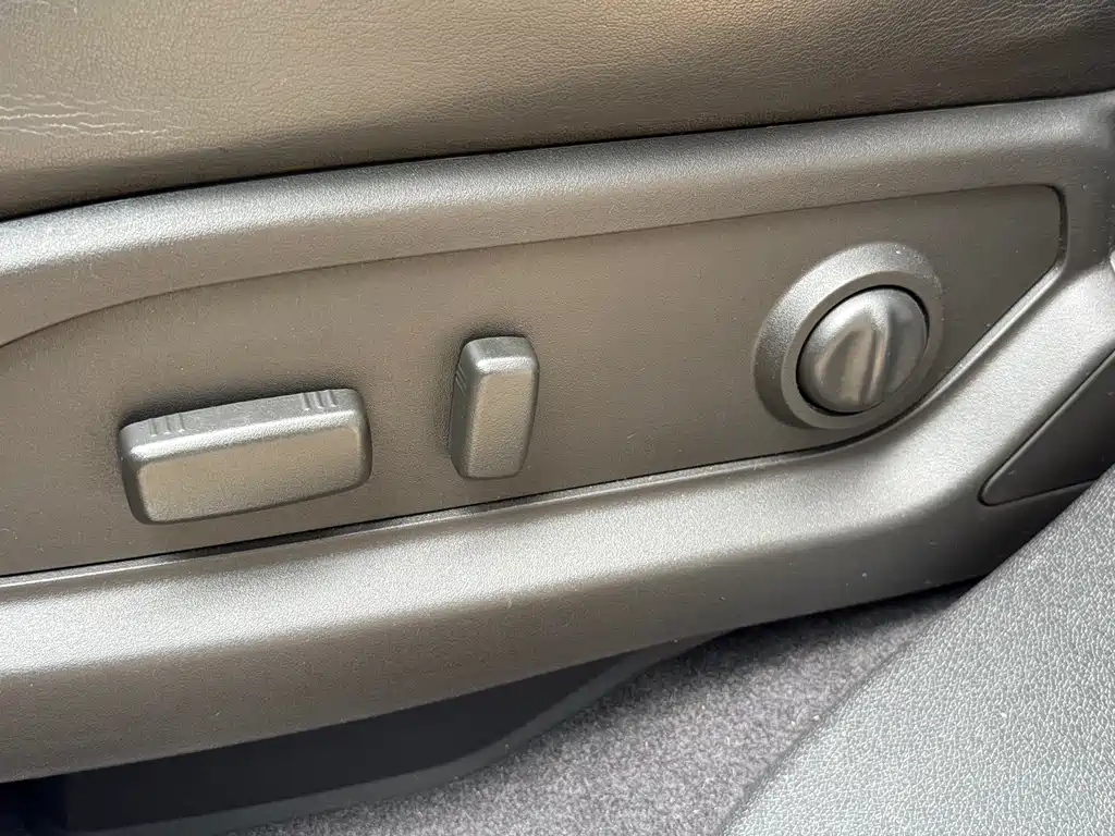 Buick Enclave 3.6L Elite Edition, фото 23