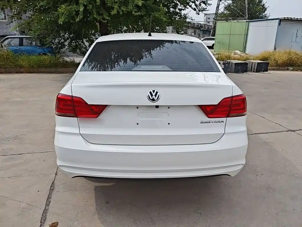 Volkswagen Santana — миниатюра 6
