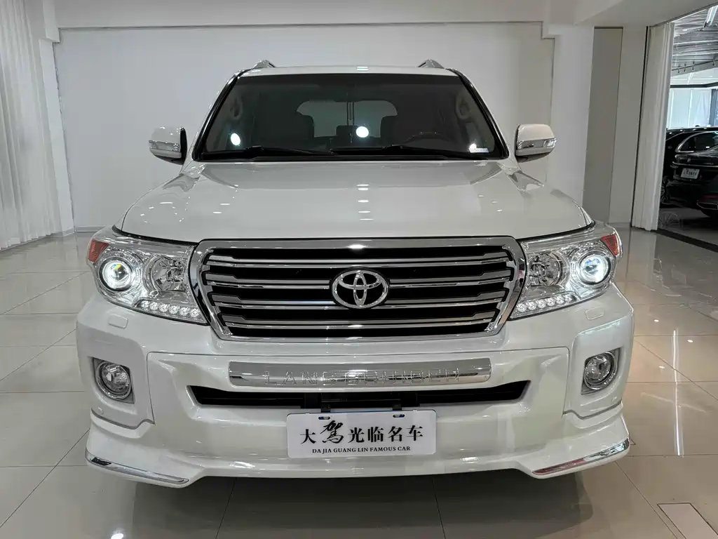 Toyota Land Cruiser — миниатюра 2
