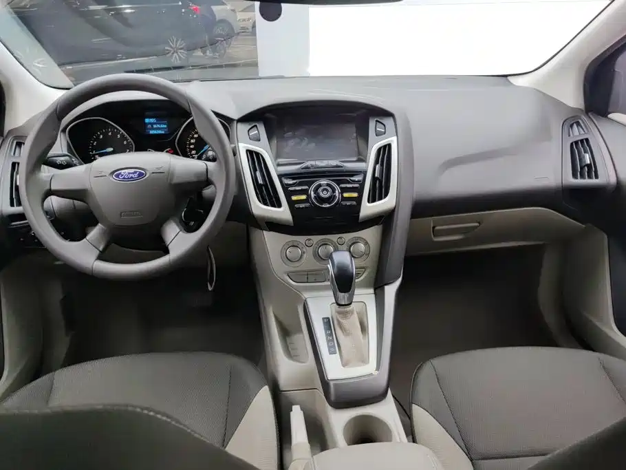 Ford Focus — миниатюра 12