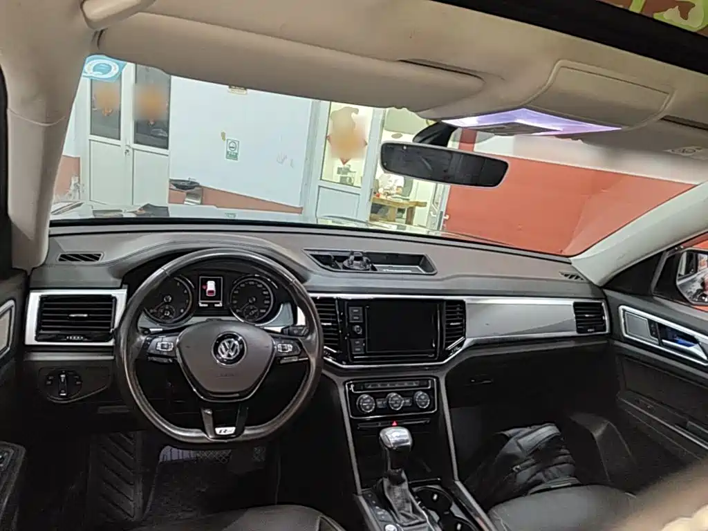 Volkswagen Teramont — миниатюра 10