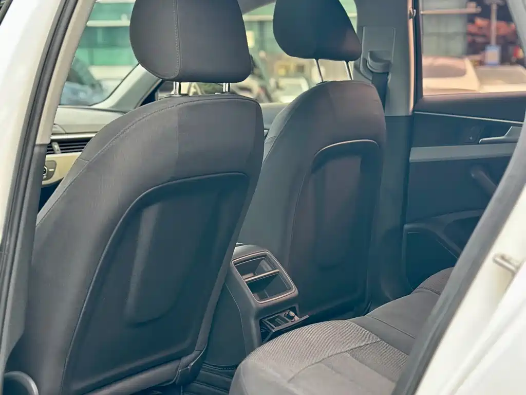 Audi A4L — миниатюра 16