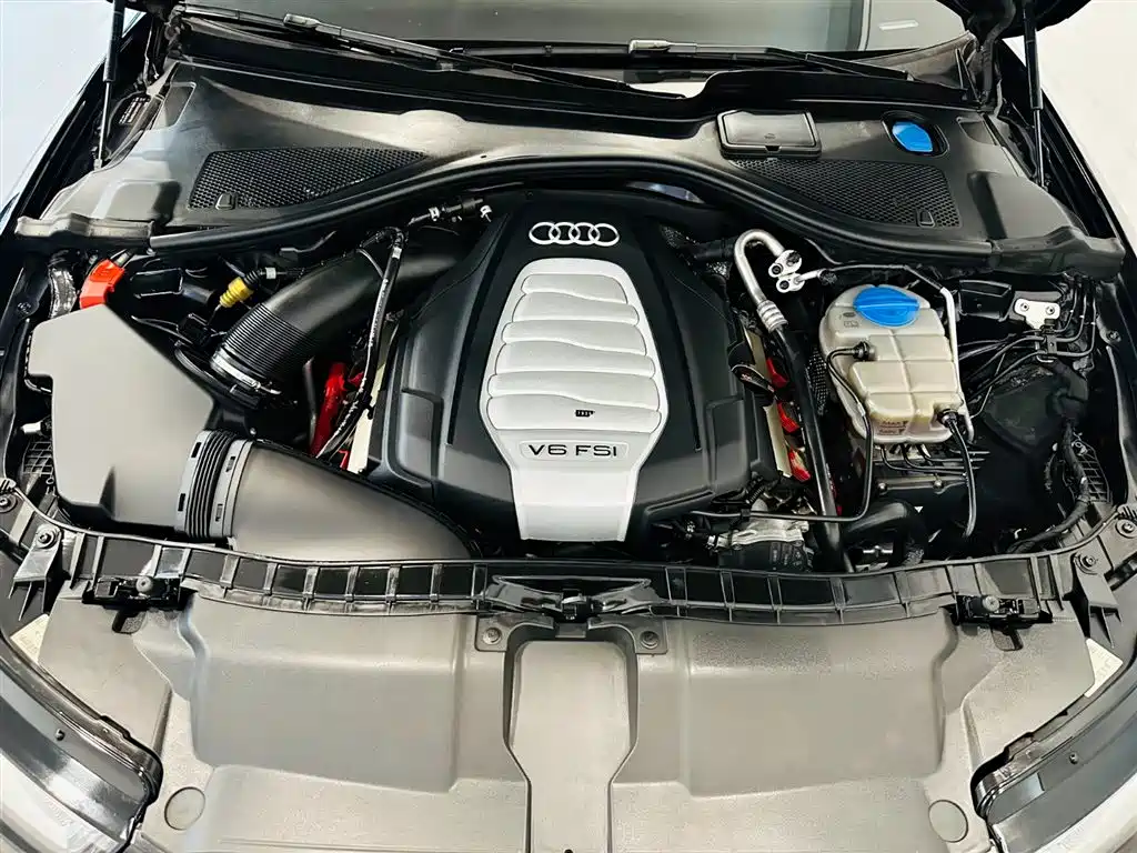 Audi A6L 2012 30 FSI Luxury