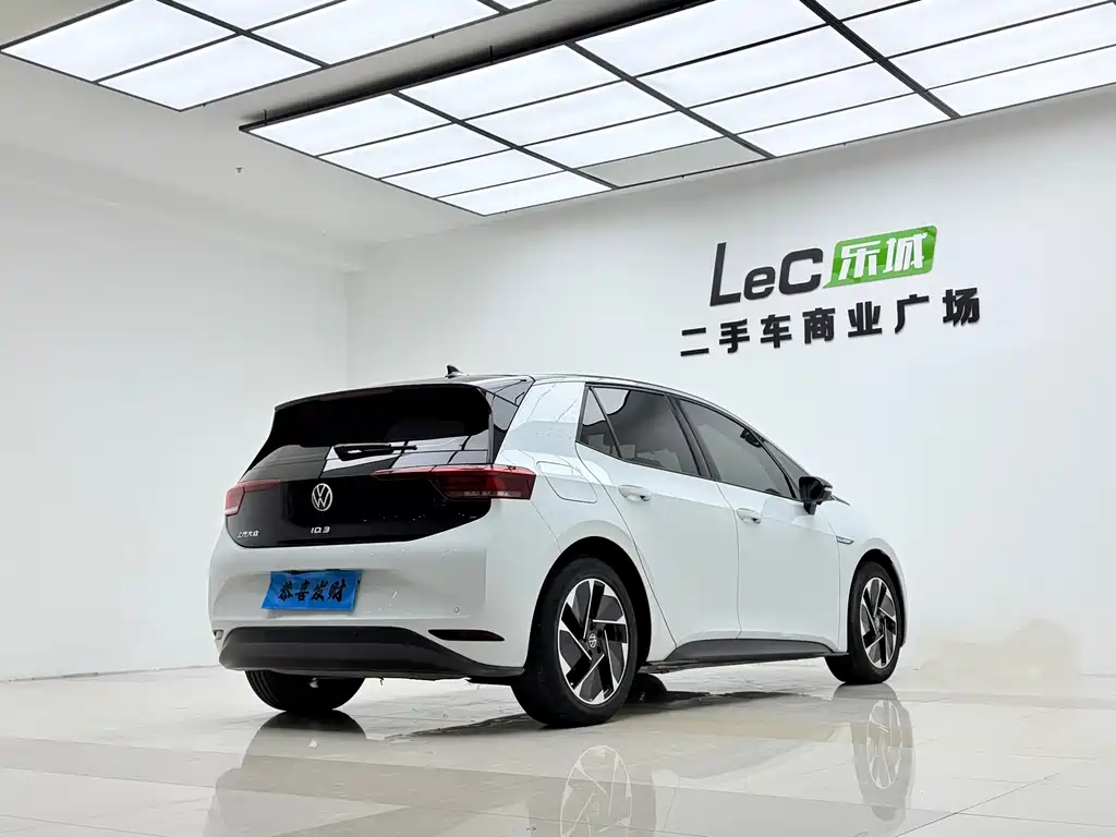Volkswagen ID.3 — миниатюра 12