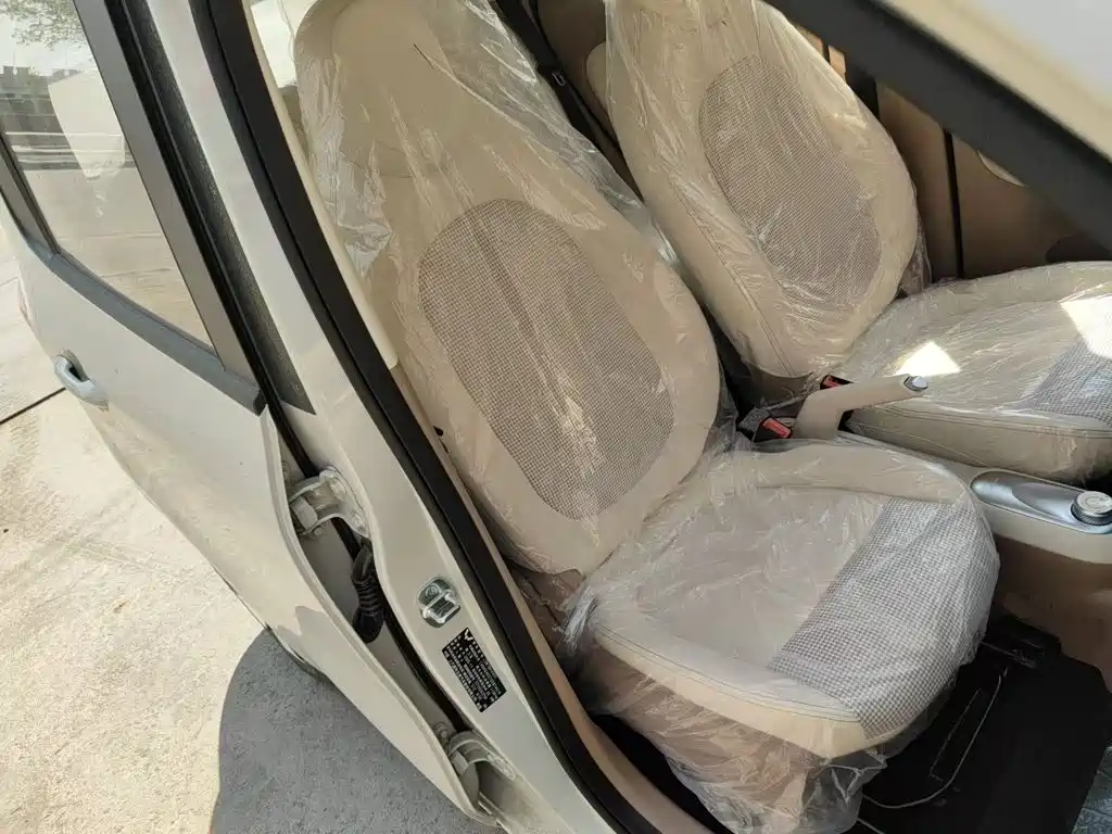 Wuling MINIEV — миниатюра 25