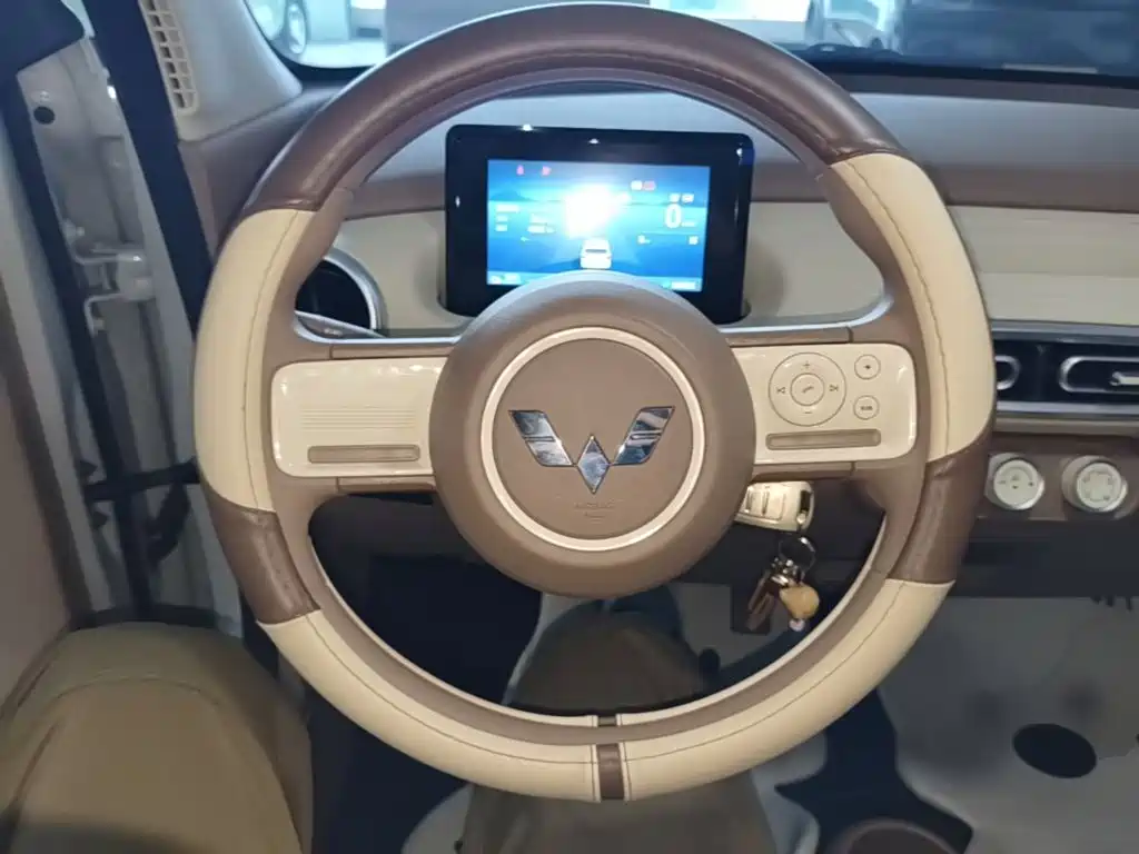 Wuling MINIEV — миниатюра 11