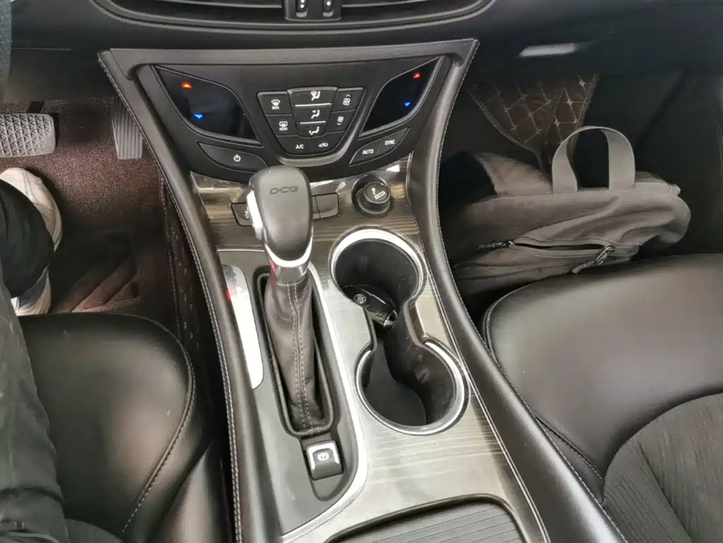 Buick Envision Plus — миниатюра 14