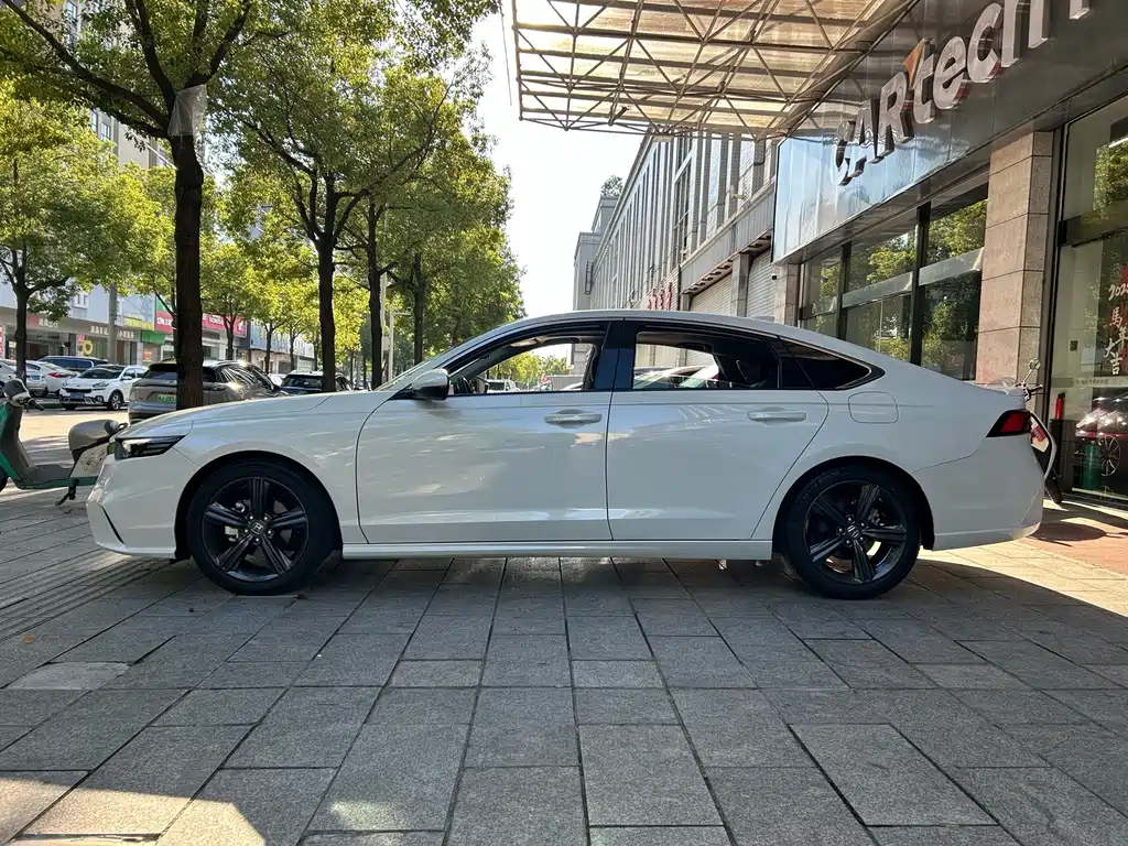 Honda Inspire — миниатюра 12