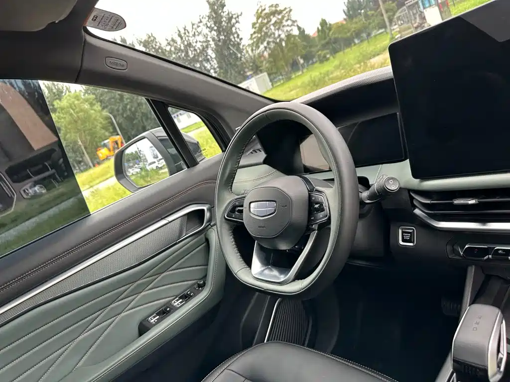 Geely Haoyue L — миниатюра 20