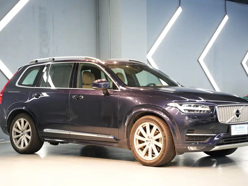 Volvo XC90 — миниатюра 3