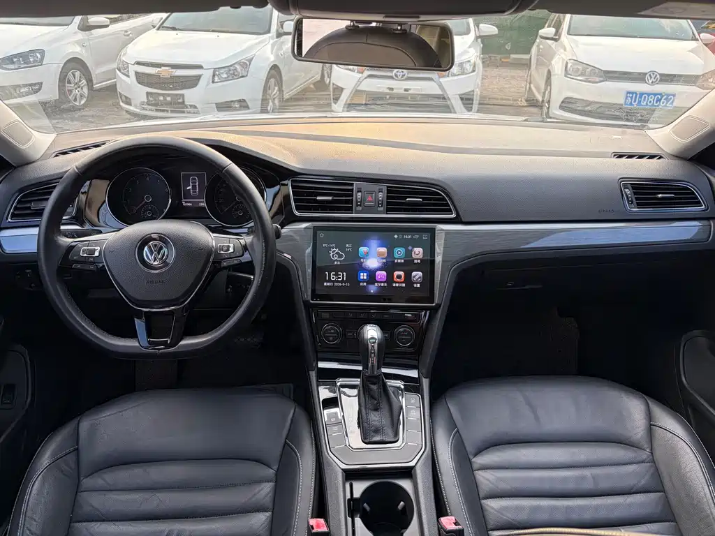 Volkswagen Lamando — миниатюра 10