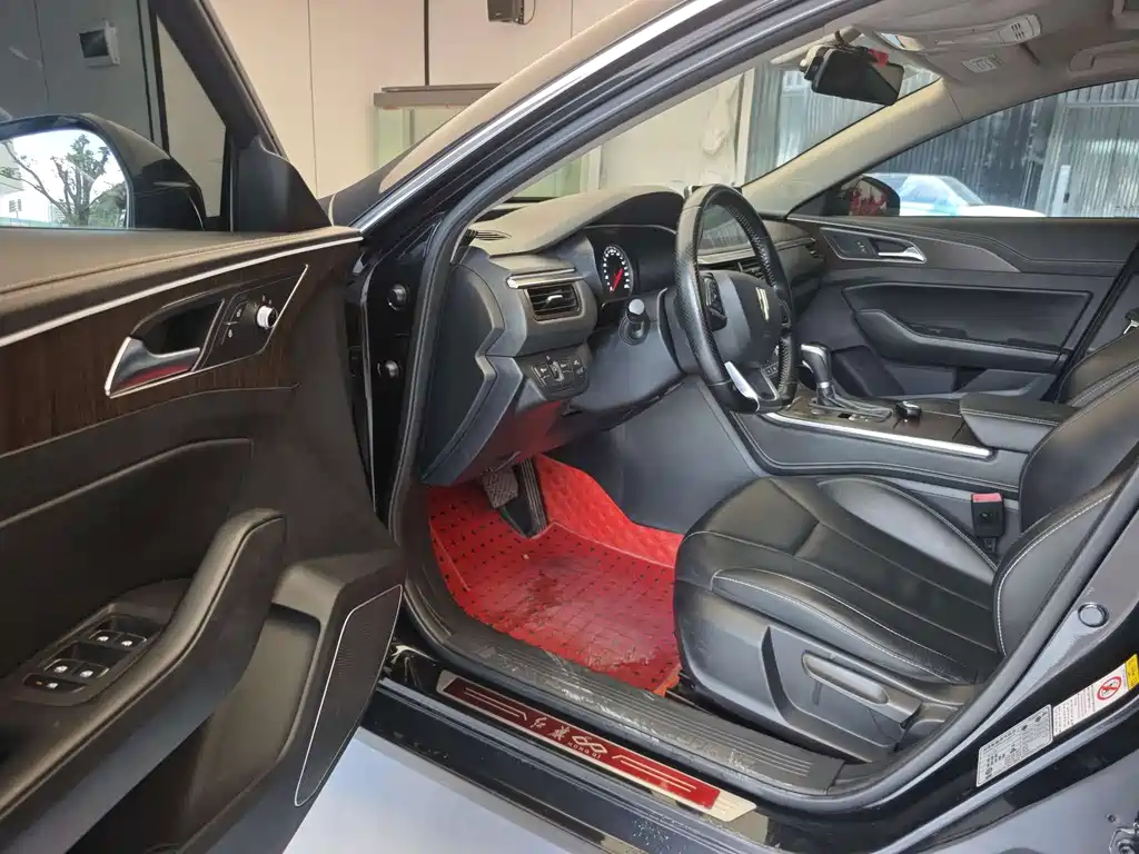 Hongqi Hongqi H5 — миниатюра 3