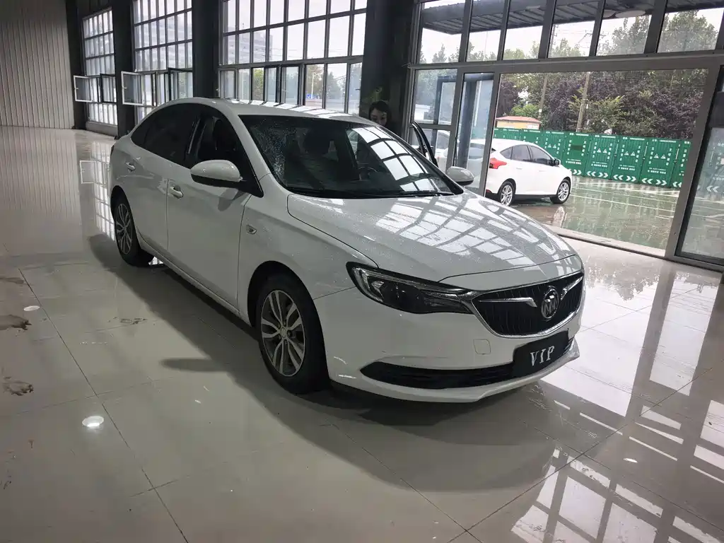 Buick Excelle — миниатюра 10