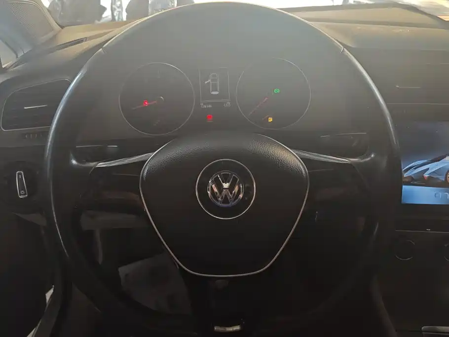 Volkswagen Golf — миниатюра 15